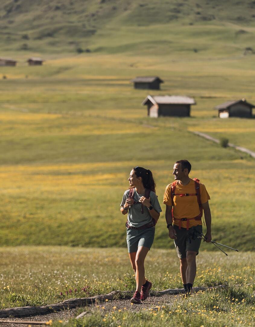 summer-hiking-trail-alpe-di-siusi-seiser-alm