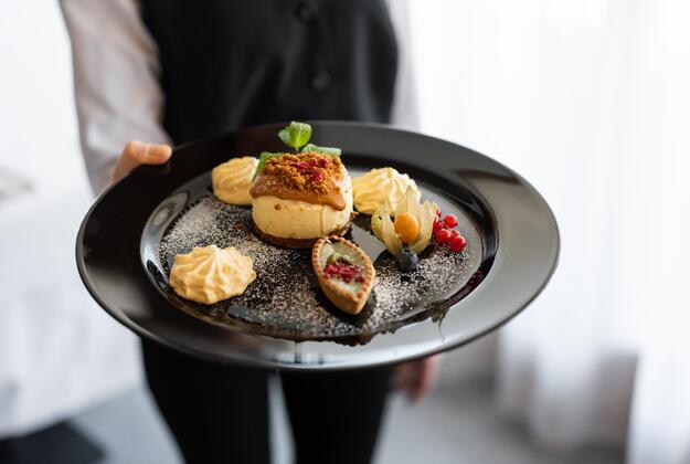 Ein Dessert in unserem Restaurant auf der Seiser Alm
