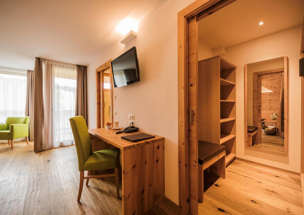 -www-wisthaler-com-18-10-hotel-floralpina-haw-7642-hr